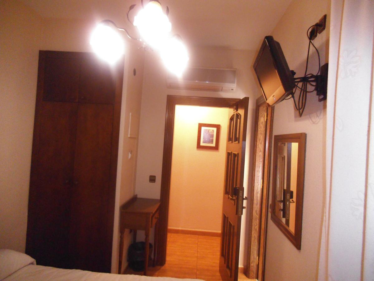 Hostal Los Galgos Yepes Kültér fotó