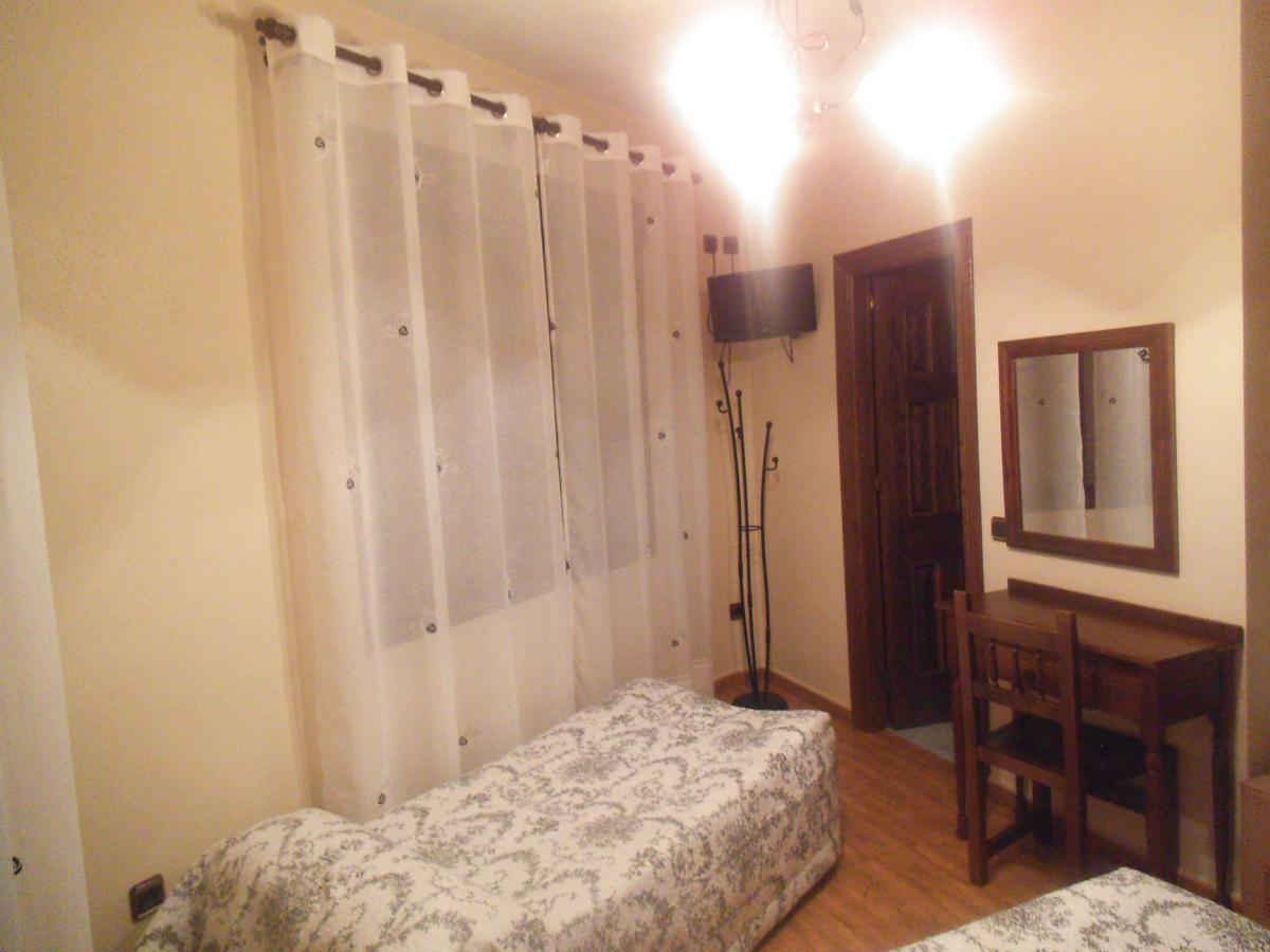 Hostal Los Galgos Yepes Kültér fotó
